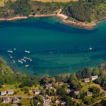 Des Rias 2 D'hotes Ou 1 A 172 M De La Kerfany-les-Pins